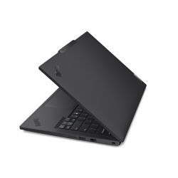 Lenovo ThinkPad P14s Gen 5 (AMD) 14" R7PRO-8840HS 64 GB 2 TB AMD Radeon 780M Graphics Windows 11 Pro Černá