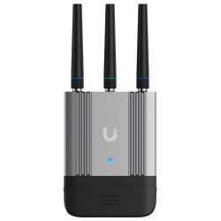 Ubiquiti Mobile Router Industrial - Průmyslový LTE router, 2,4 GHz, GPS, PoE In, PoE Out, 802.3af at