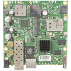 MikroTik RouterBOARD RB922UAGS-5HPacD 720 MHz, 128 MB RAM, 1x LAN, 1x SFP, 1x 5GHz 802.11ac 2x MMCX, L4