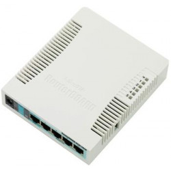 MikroTik RB951Ui-2HnD, 600Mhz, 128MB RAM, 5xLAN, 2.4Ghz 802.11n, L4, case, PSU